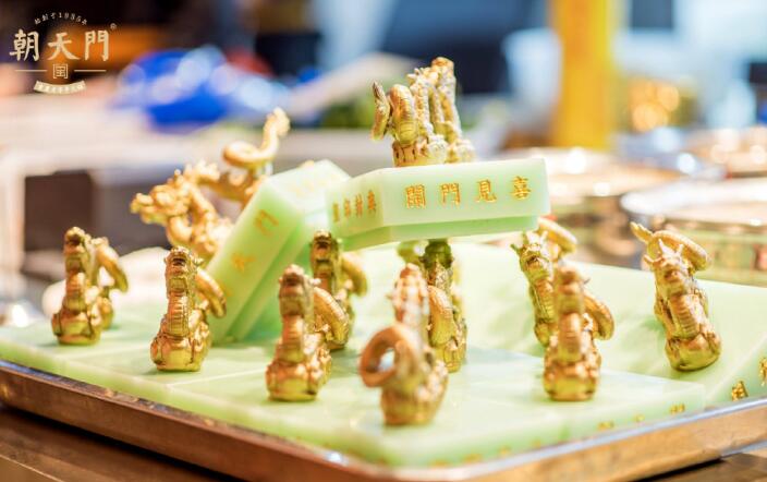 品牌火鍋如何根據季節推出不同的飲品？