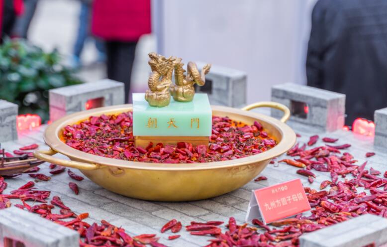 吃火鍋有哪些講究？跟著老四川人學起來！