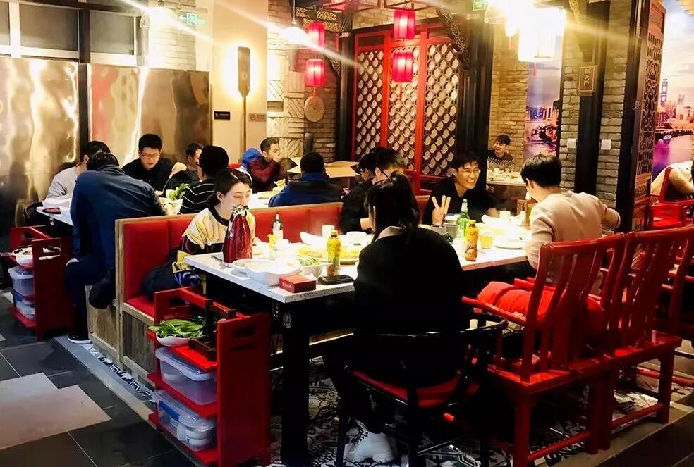 三亞開火鍋加盟店如何裝修設計？