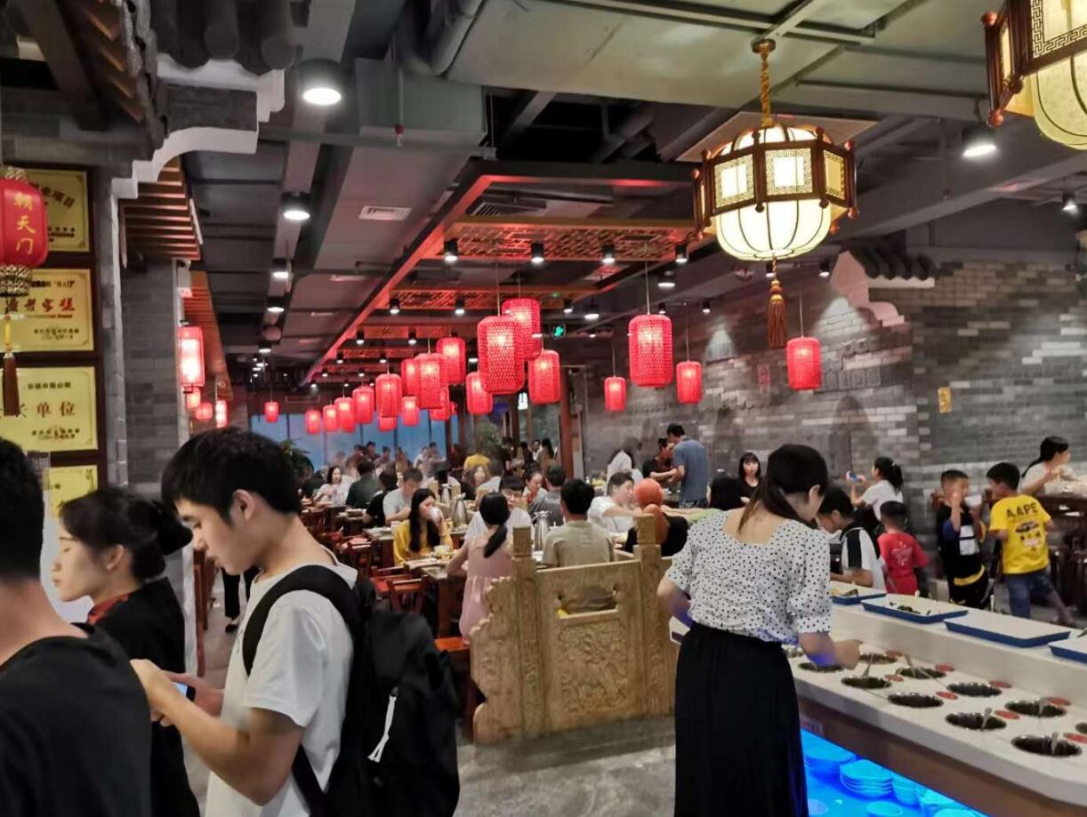 臨汾開火鍋加盟店，遇到同行搶生意怎么辦？