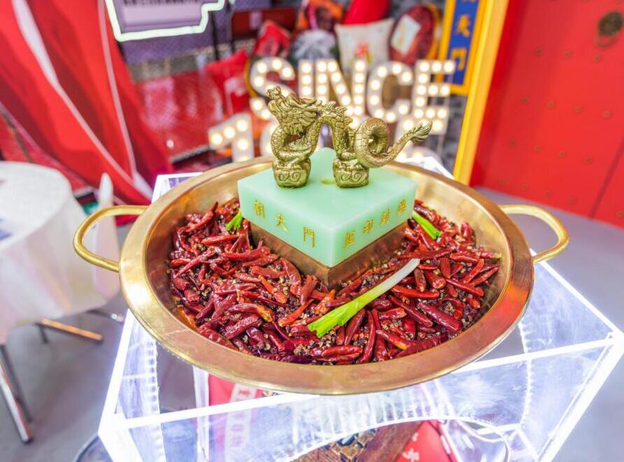 酉陽開火鍋加盟店，如何提升開業服務？