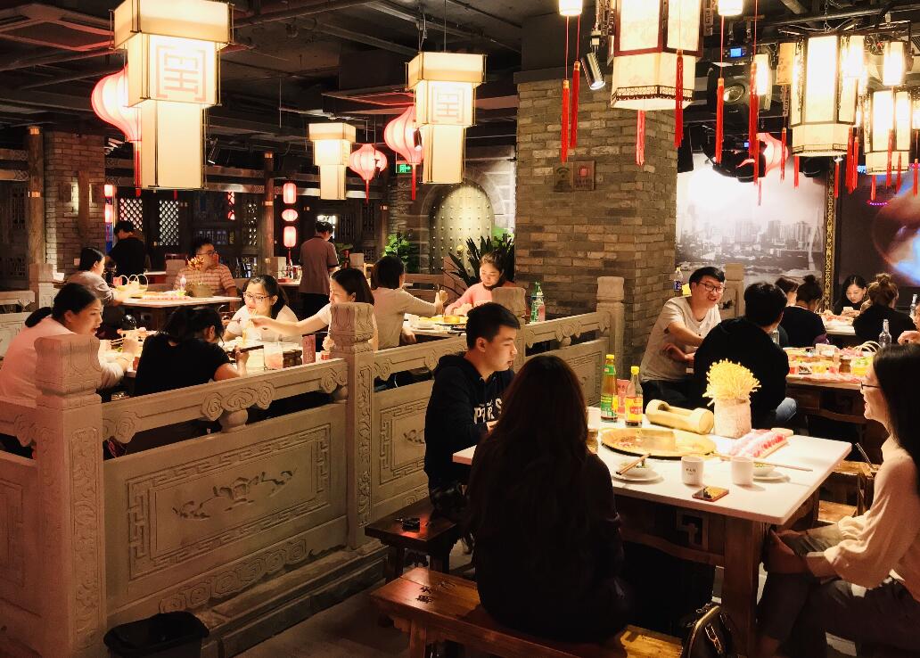 在洪崖洞吃朝天門火鍋是種什么體驗？