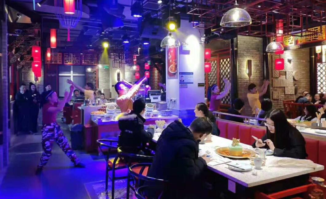 導(dǎo)致餐飲店倒閉的五個(gè)大坑，分享慘痛經(jīng)歷！